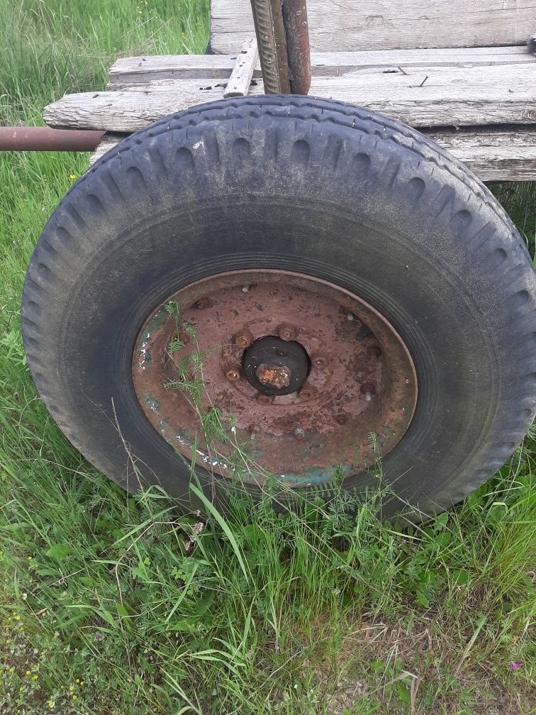 Vând remorca după tractor