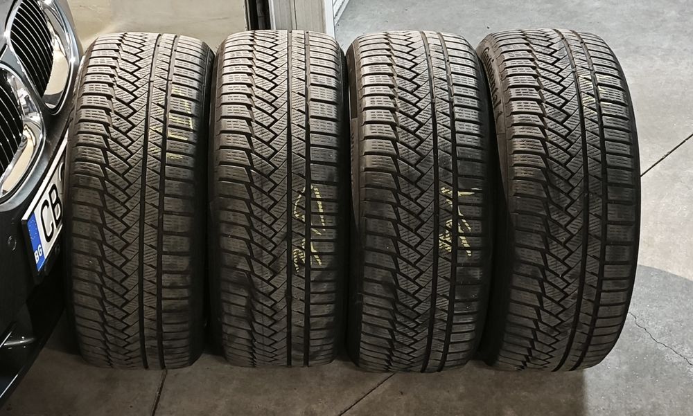 46p. 235/50 R17 96V Continental TS 850 P