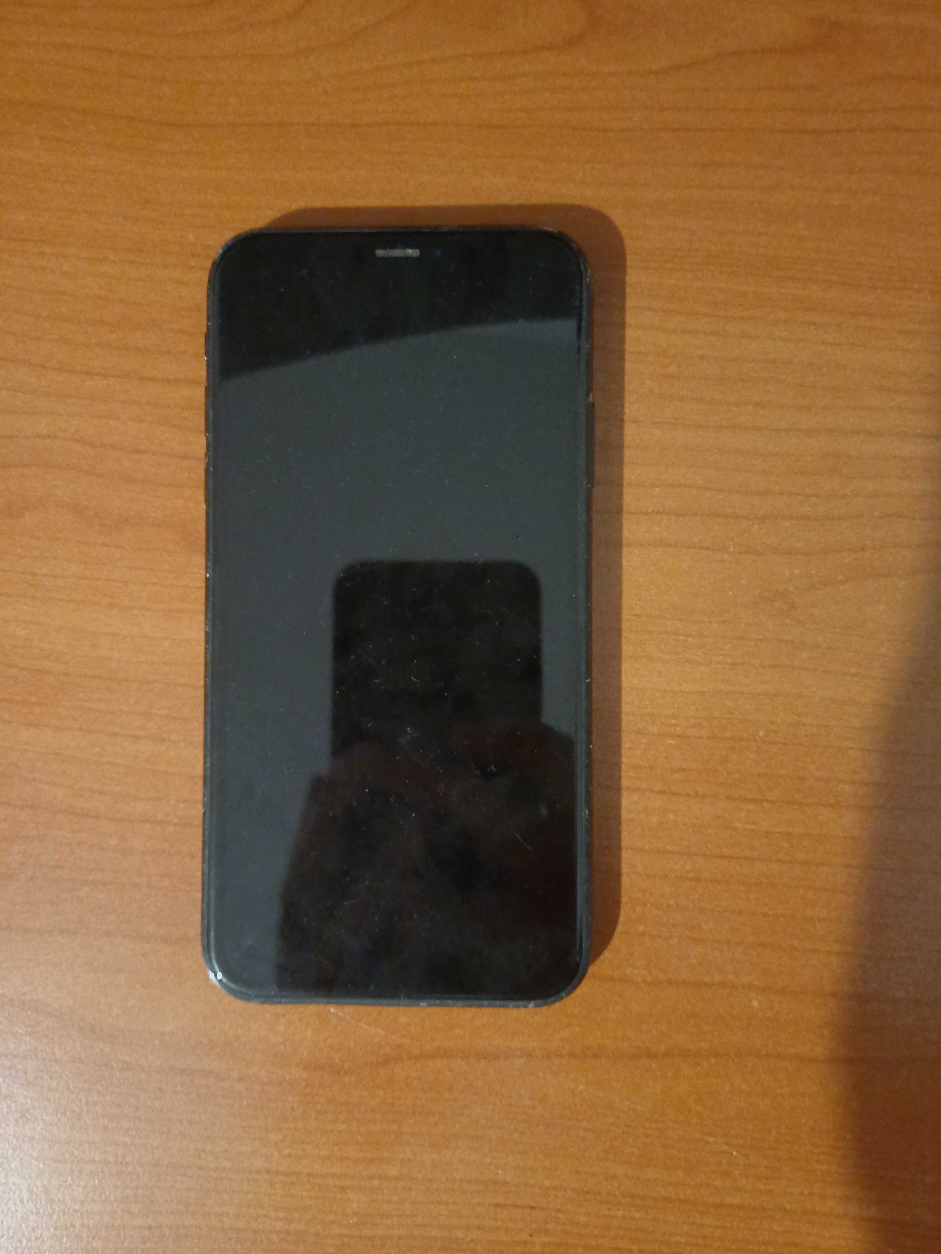 Vand Iphone xr pentru piese