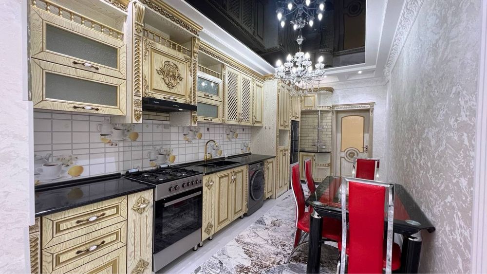 Продается 3 ком. Квартира площадью 104 кв.м. В Вокзале ор. Караван