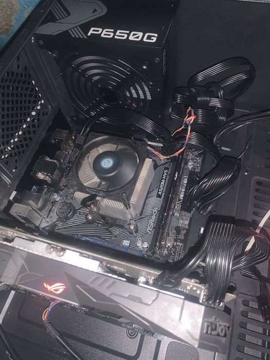 vand pc gaming facut recent