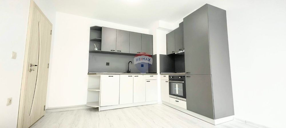 Тристаен обзаведен апартамент за продажба, до Майчин дом, гр.Варна, ЙГ