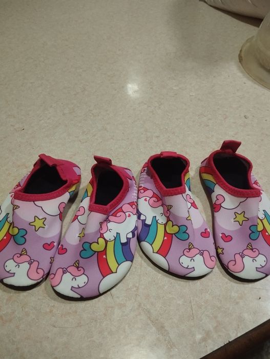 Продаю детские тапочки.