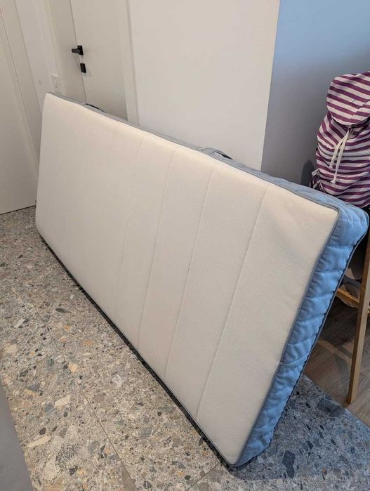 Saltea Ikea pe arcuri 90x200