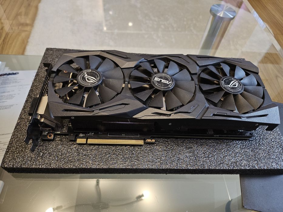 Placa video rx 580 8gb 256-biti