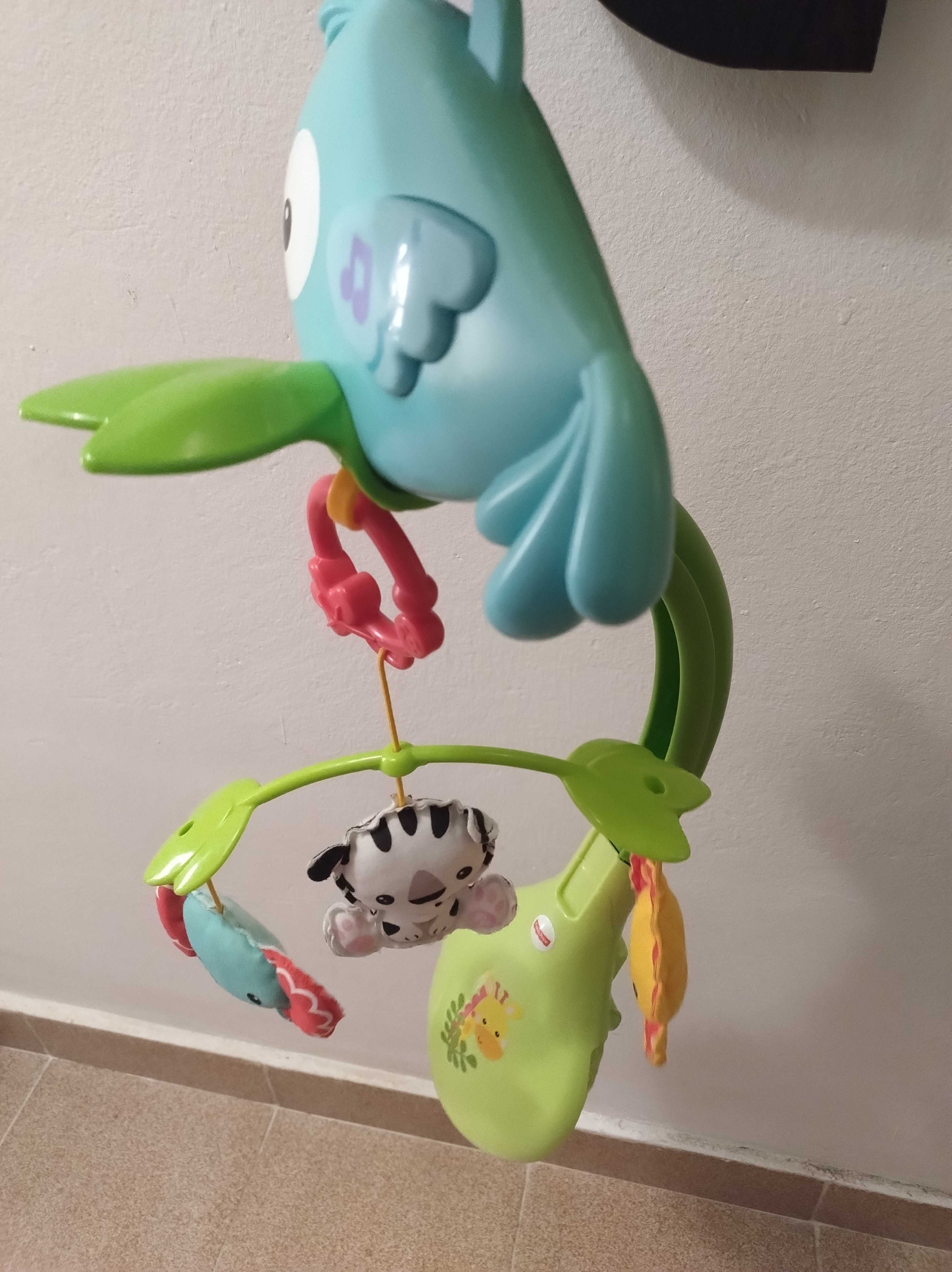 Музикална въртележка за легло с животни Fisher Price