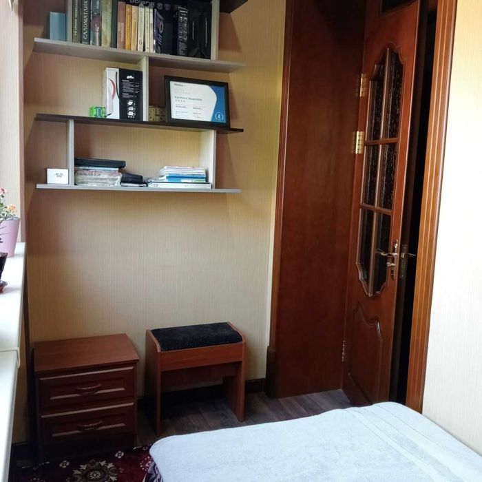 Продаётся 2/4/4 Урда,улица Алишера Навои,площадь,метро Мустакиллик.