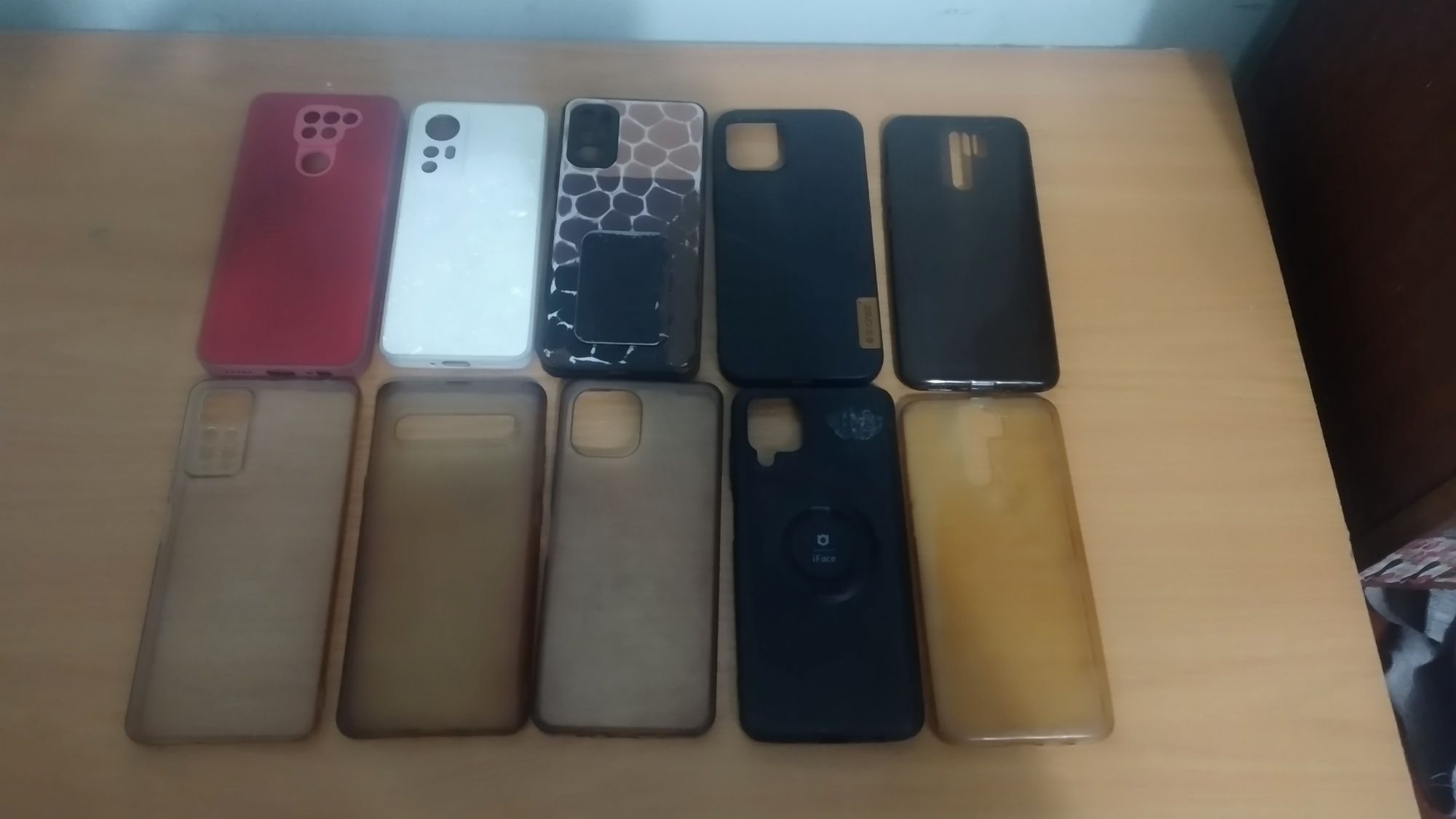 Продам чехлы для телефонов