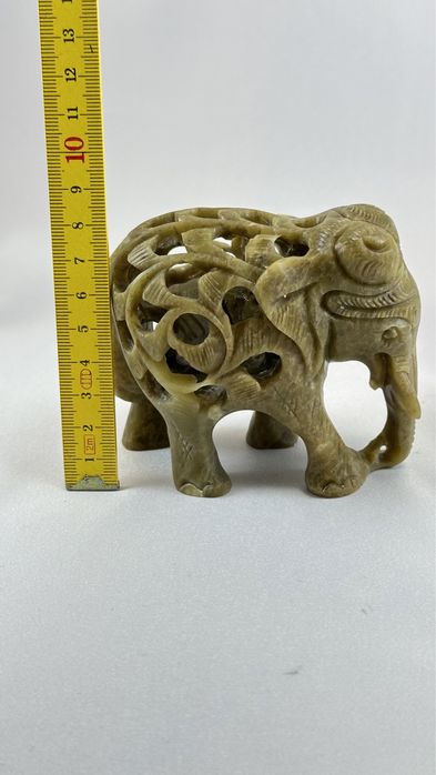 Elefant cu pui din piatra Feng Shui statueta sculptura veche