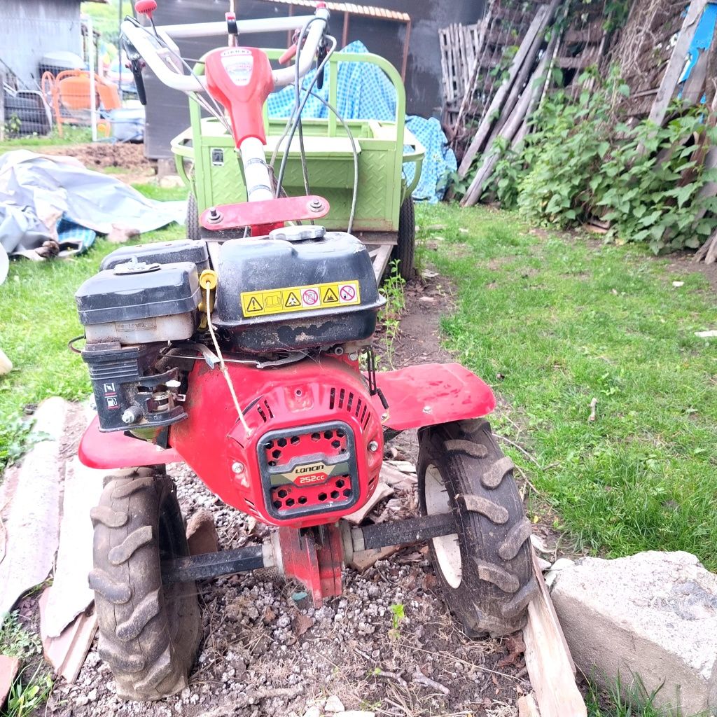 Motocultor Loncin 1200 cu remorca