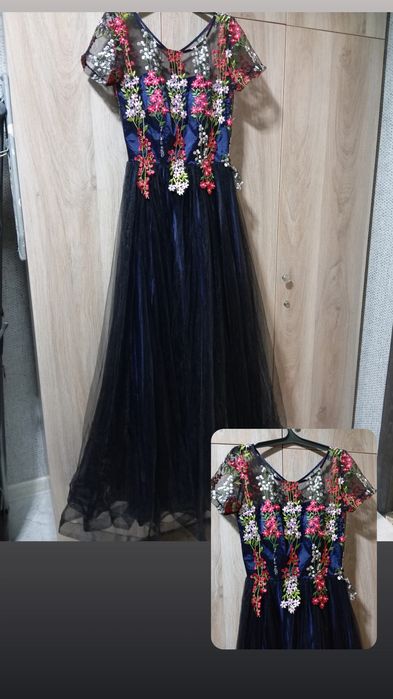 Платье нарядное,б/у состояние хорошее