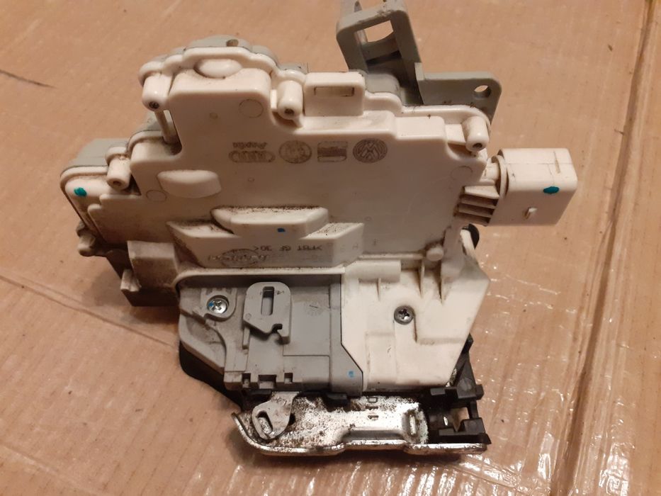 Broasca ușa Audi A4 B8/audi A5/skoda/touareg 2/cayenne
