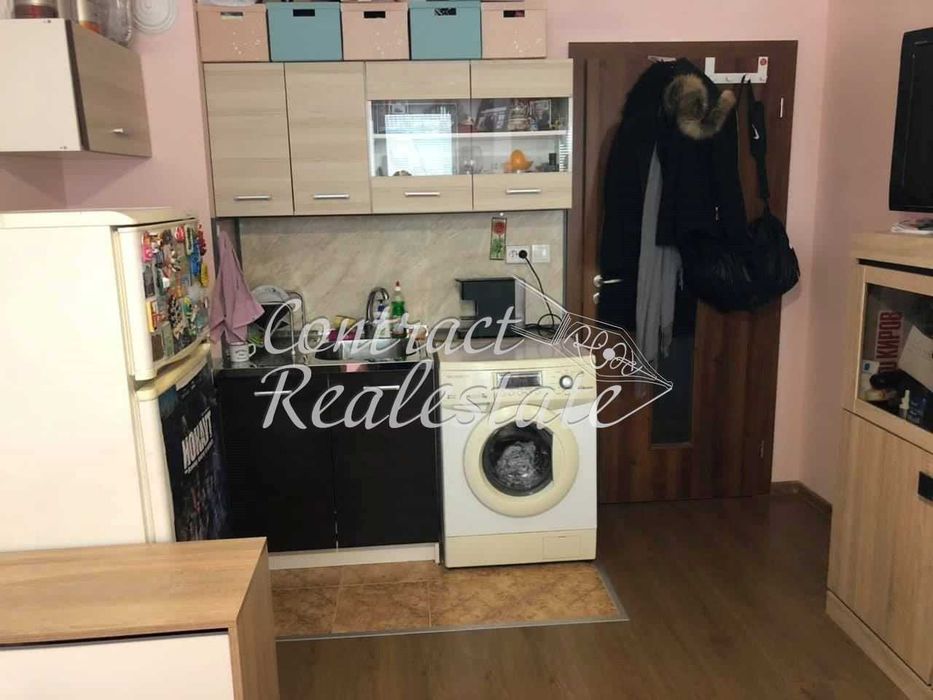 Дава се под наем Едностаен апартамент в Варна, Лятно кино Тракия - 40 кв.м за 306 € - Снимка #1