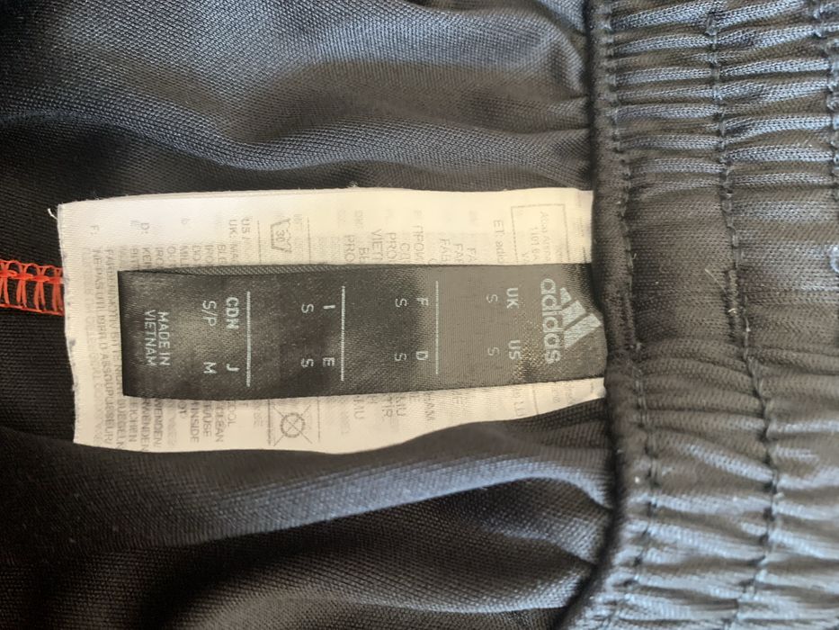 Pantaloni scurti adidas