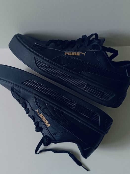 Adidasi Puma mărimea 40