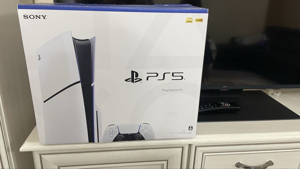 Продам PlayStation 5 [память 1 TB]