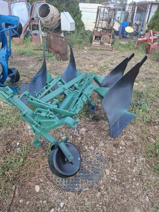 Pluguri reversibile ci 1 cap și cu 2