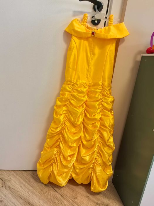 Рокля на Бел от "Красавицата и звяра"