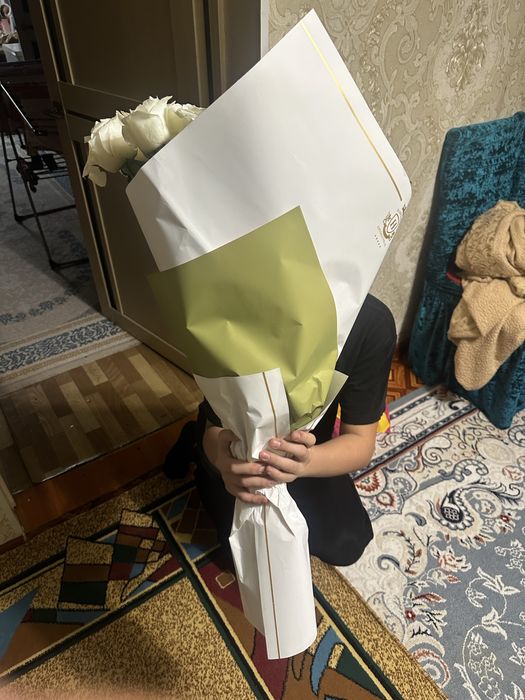 Продается букет роза (белая) 31 роз цена 9000