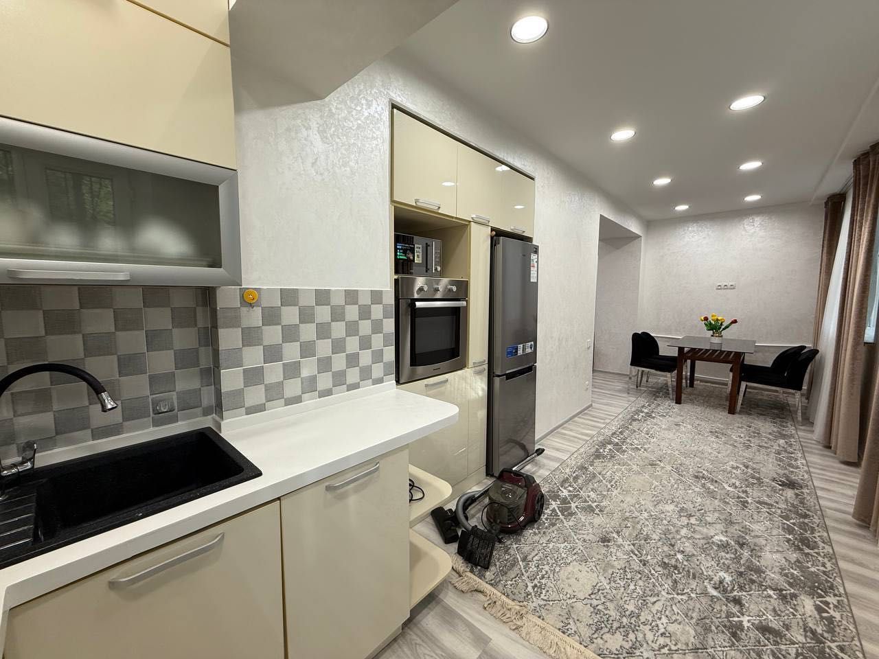 СРОЧНО продажа 3/2/4 Ойбек, 80м2