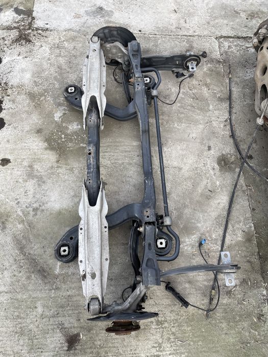 Punte Mercedes CLA w174 x174 fuzeta Brat spate stanga dreapta