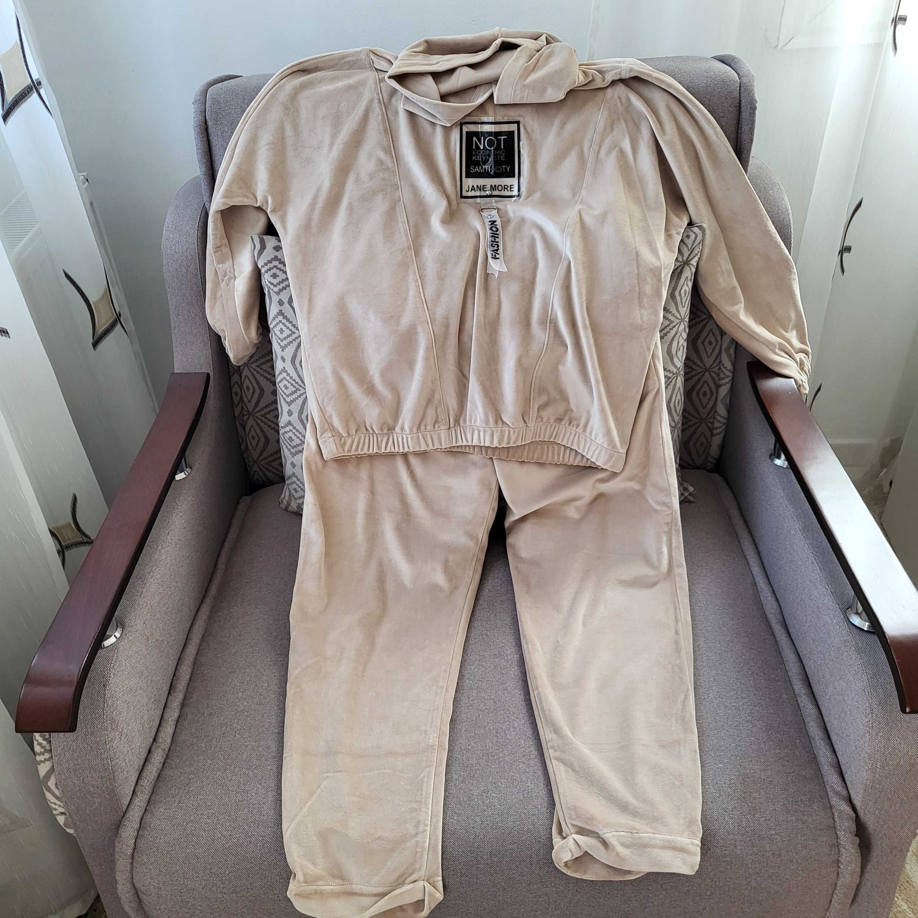 trening uri  marime L 42 44, paltonas ZARA