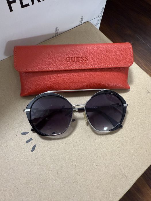 Слънчеви очила Guess