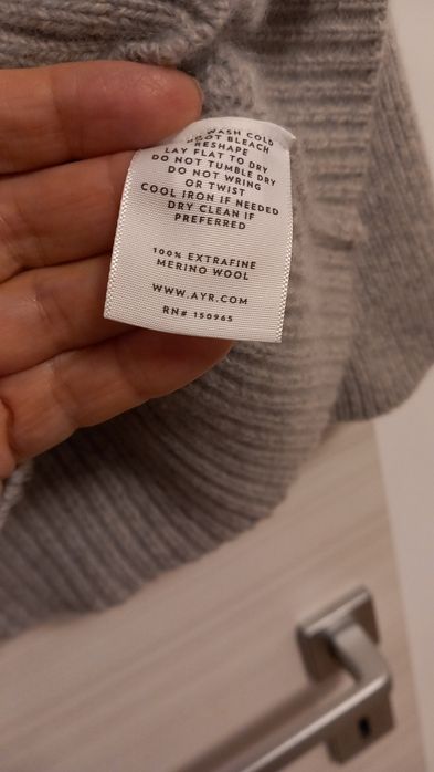 Pulover din lana extra merinos AYR