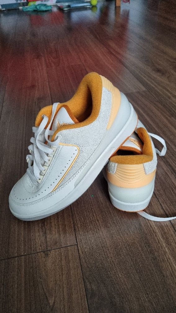 Air Jordan 2 Retro Low