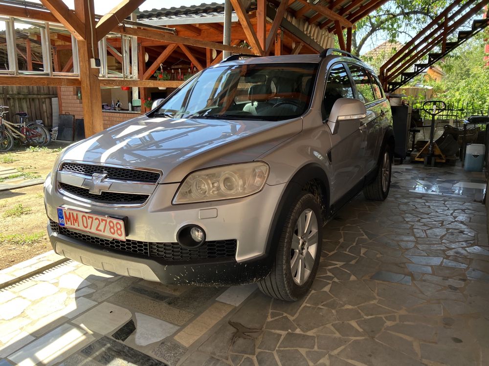 Vând Chevrolet Captiva