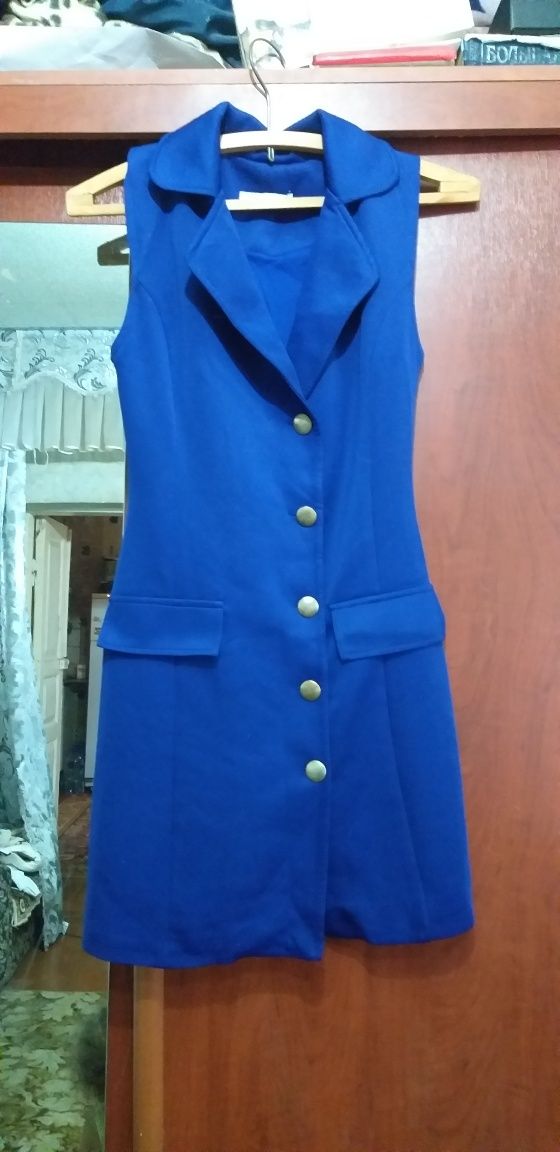 Продам красивые платья