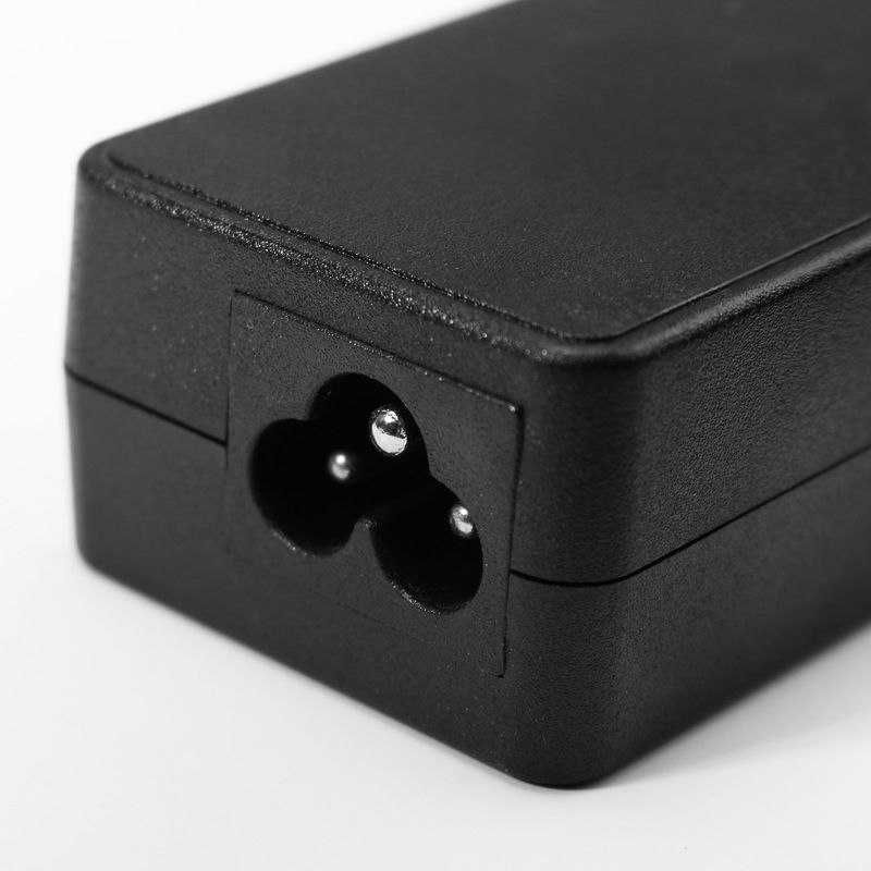 Зарядка блок питания  для ноутбуков Lenovo Acer 19в , есть доставка