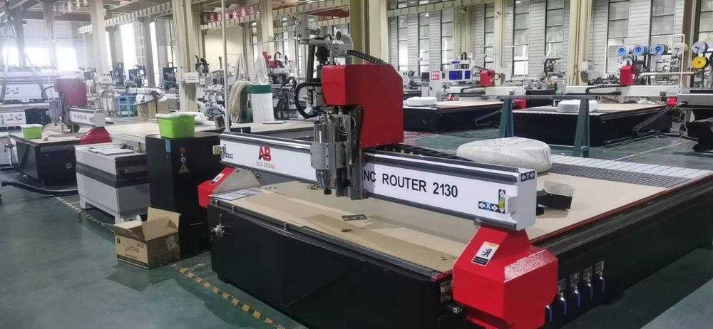 Мебельные станки оборудования Ровер Кромка