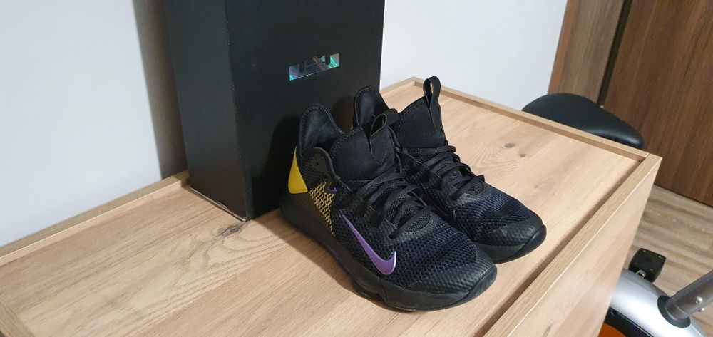 Nike Lebron witness 4 ,,Lakers,, баскетболни обувки