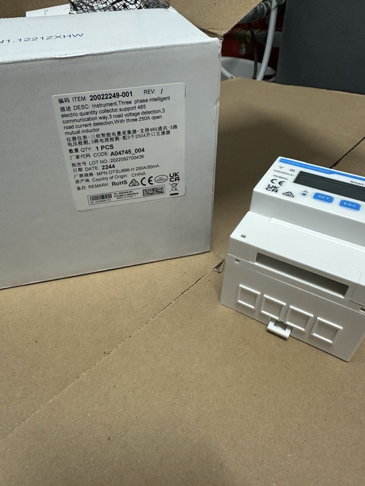 Инвертор Huawei SUN2000-8KTL-M1 + Huawei DTSU666-H трифазен електромер