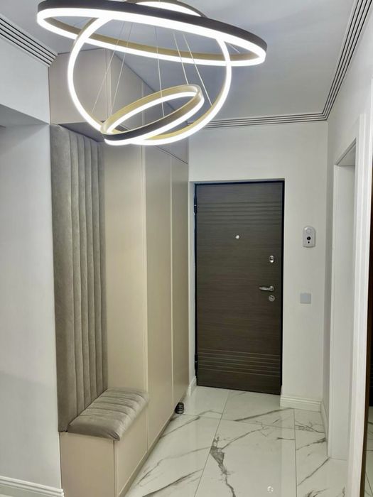 De vanzare apartament cu 3 camere