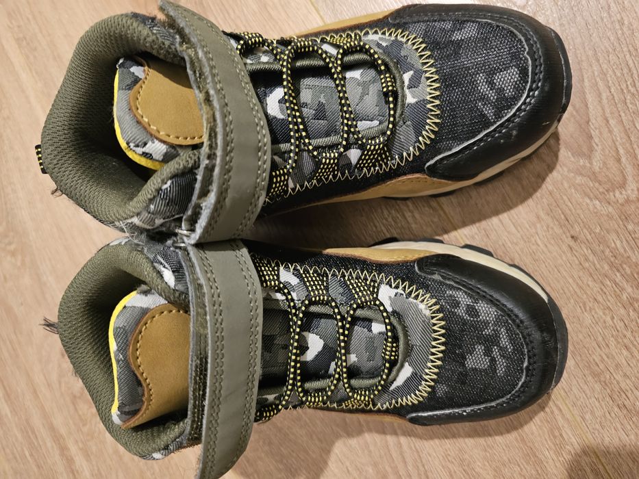 Vand ghete pentru baieti