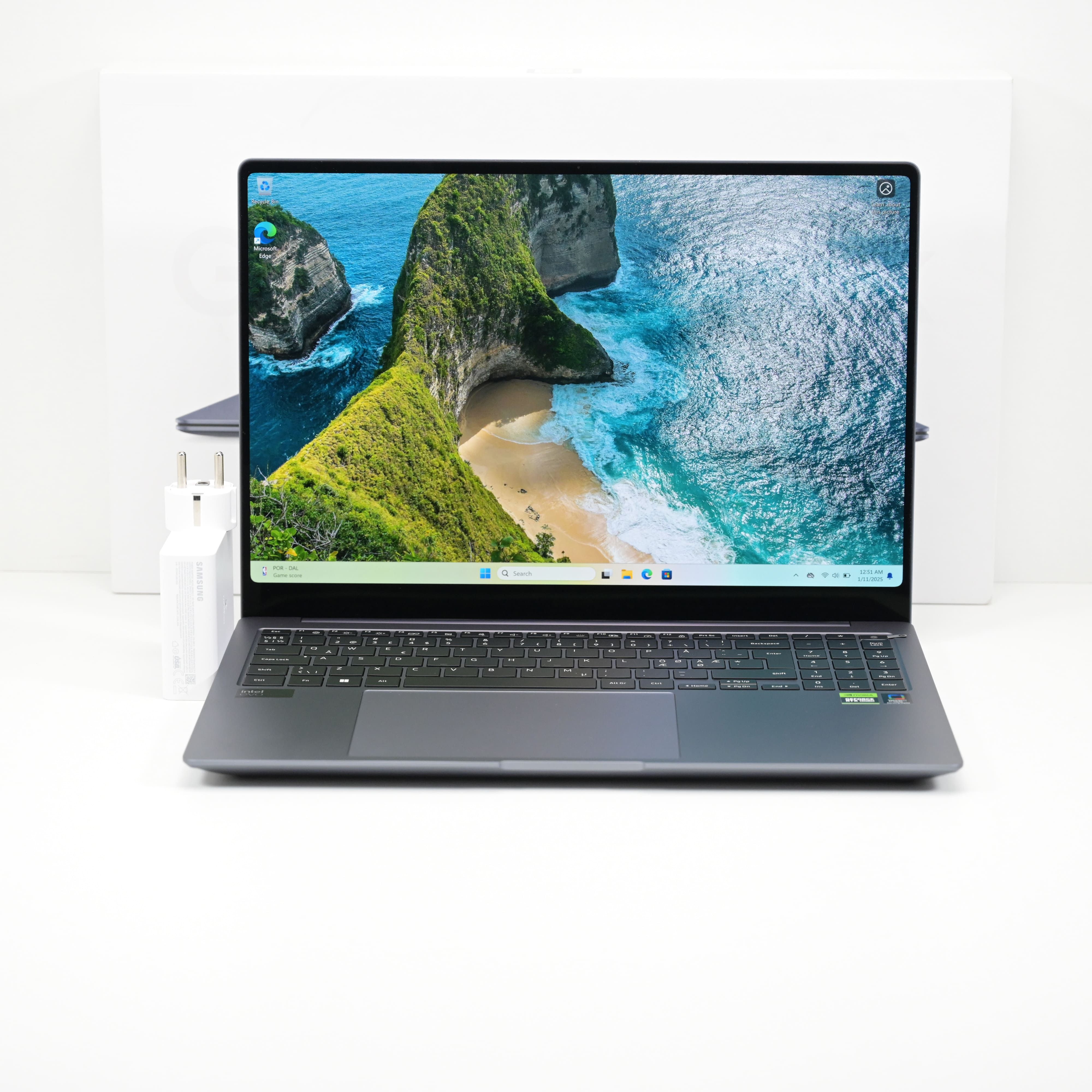 Laptop Samsung Galaxy Book 4 Ultra (NP960XGL) - BSGmag