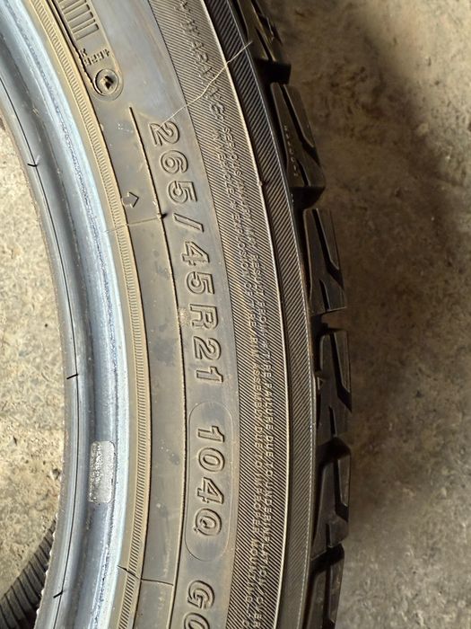 Балон зимний 265/45/21 почти новая