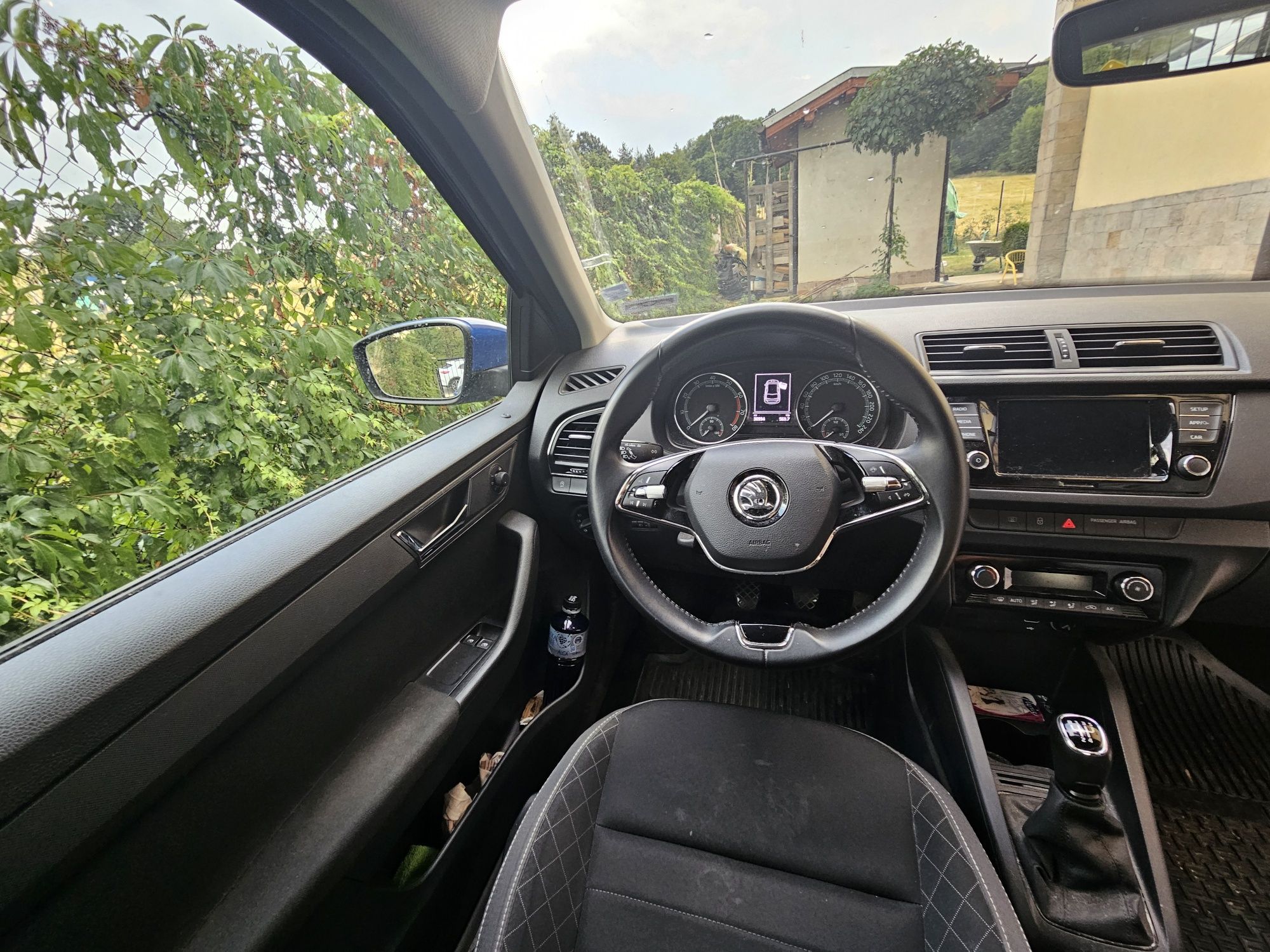 Skoda Fabia 1.0 бензин, Ръчна
