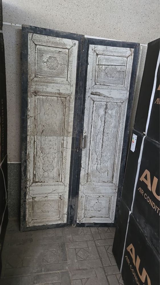 Eski darvoza sotiladi