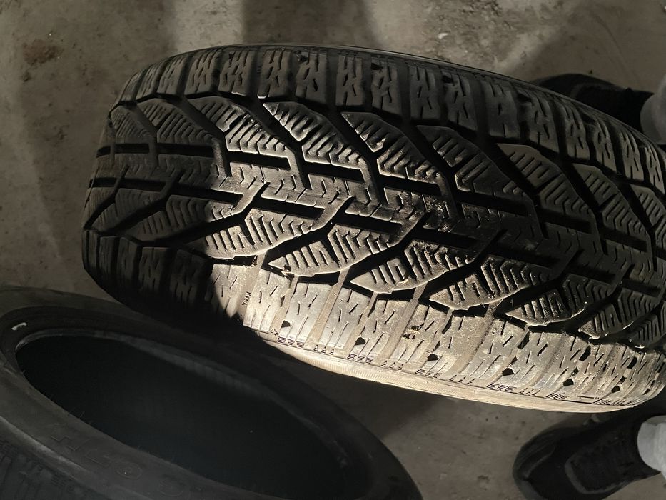 215 55 16 iarna   235 45 17 cu jante 205 55 16 cu jante