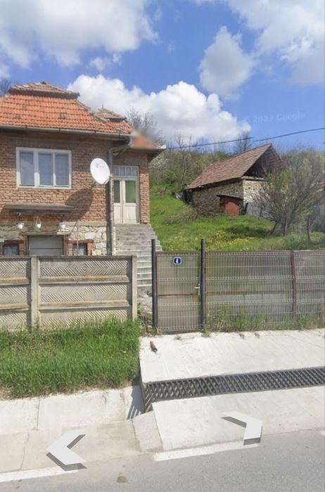 Casa 71 mp | Teren 2.033 mp | Deschidere 22 m | Aiud | Livezile