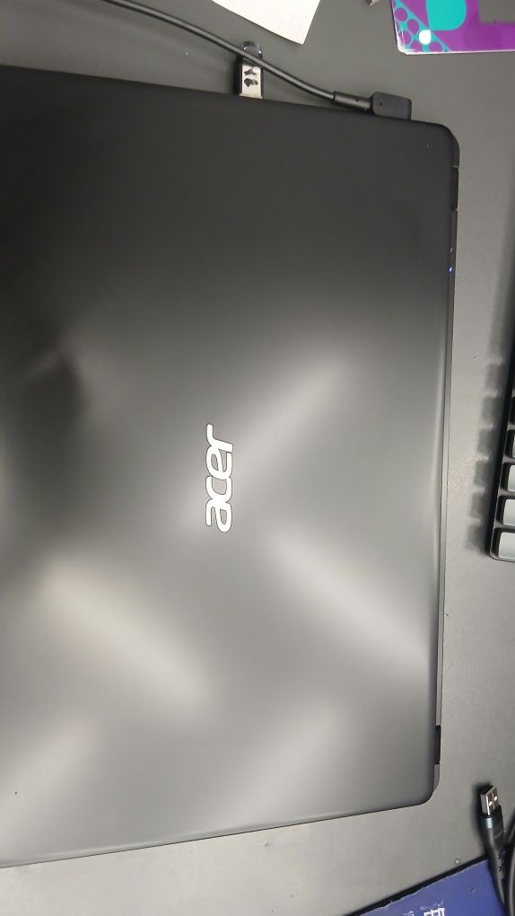 Acer core i3 noutbuk