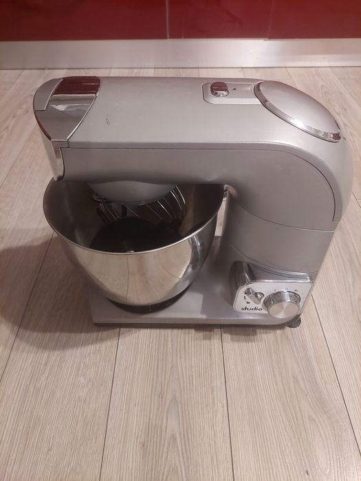 Vand Robot de Bucatarie Studio KM 2010