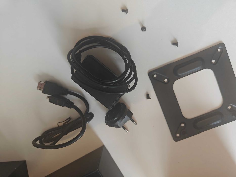 Мини компютър 128GB/8GB Ram