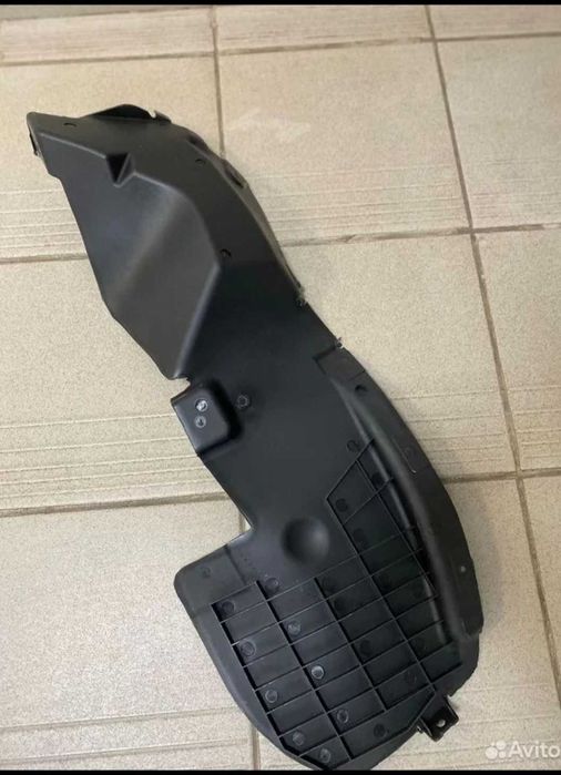 Cobalt задние подкрыльники б/у