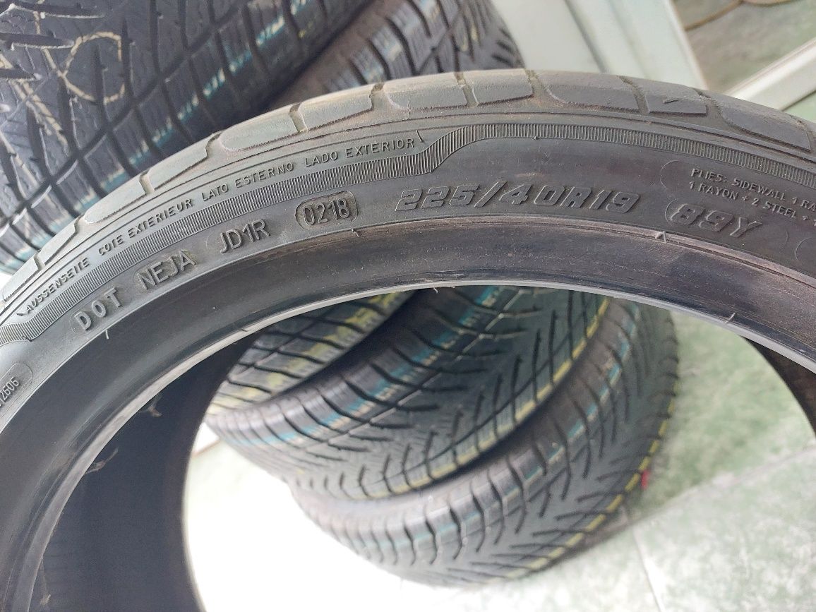 2 anvelope 225/40 R19 Goodyear runflat