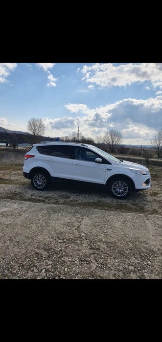 Ford kuga titanium