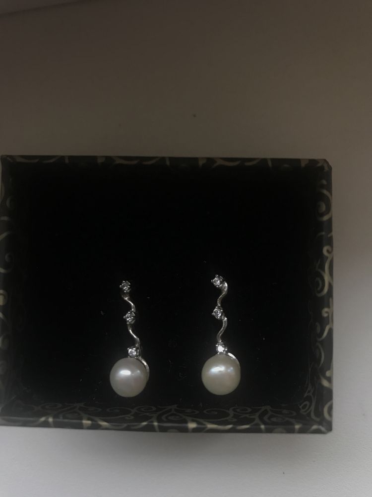Сребърни обеци с истински перли